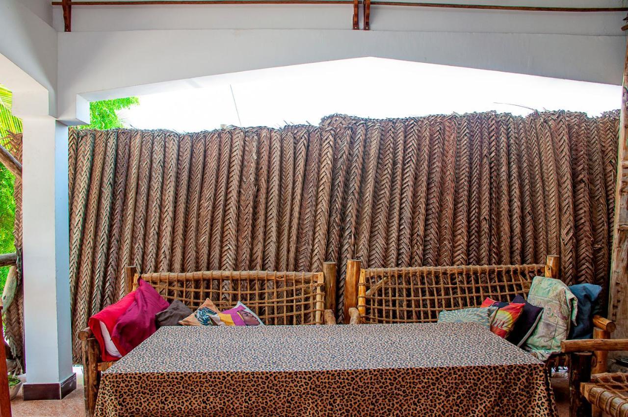 Palm Nungwi Bed & Breakfast Bagian luar foto