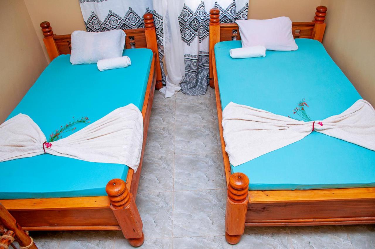 Palm Nungwi Bed & Breakfast Bagian luar foto